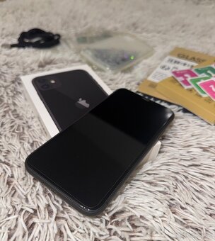 iPhone 11 64 GB Black TOP STAV - 3