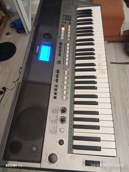klavesy Yamaha E443 - 3