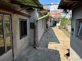 Pozemok 1364m2 s RD - 3