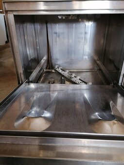 Profesionálna umývačka riadu značky ATA. - 3