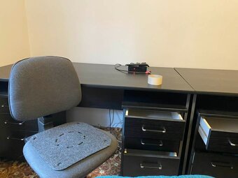 velky kancelarsky stol aj stolicka - 3