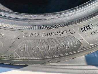 205/50 r17  goodyear . - 3