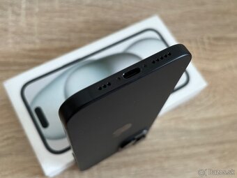 Apple iPhone 15 128GB - 3