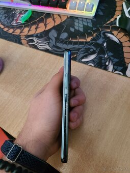Galaxy S22, 256GB Green - 3
