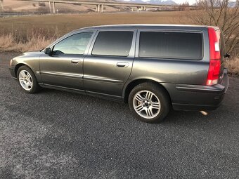 Volvo V70 D5 - 3