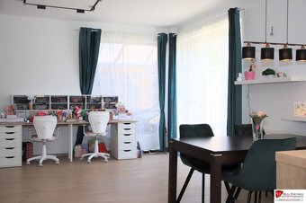 REB.sk Predaj 4 izbový dvojpodlažný rodinný dom Štúrova ul, - 3