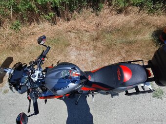 Triumph street triple 675R - 3