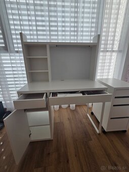 Písací stôl Ikea s regálom - 3