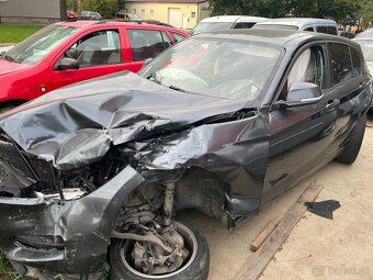 Rozpredám na diely BMW rad 1 F20 2.0 D - 3