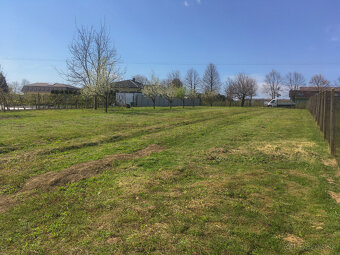 Pozemok o výmere 2010m² v obci Podhájska - 3