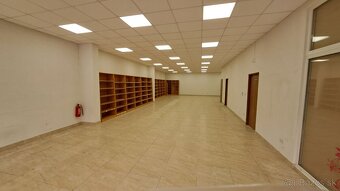 PRENÁJOM: Obchodný priestor 158m2 - PEŠIA ZÓNA - centrum - 3