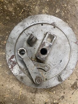 Brzdové štíty - 3