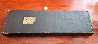 Logaritmické starožitné pravítko - 3