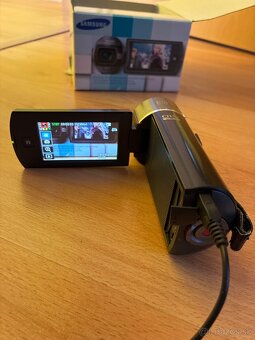 Videokamera Samsung FULLHD - 3