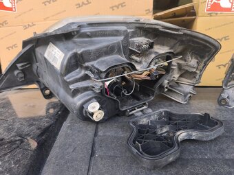 Predné svetlá Citroen C3 - 3