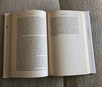 ————————-2 nové knihy Hillbilly Elegy, 8 E/ks————— - 3