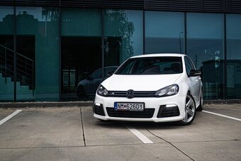 Volkswagen Golf 2.0 TFSI 270k R 4-Motion DSG - 3