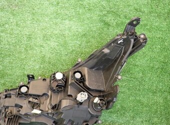 toyota corolla svetlo full led e21 2018+ - 3