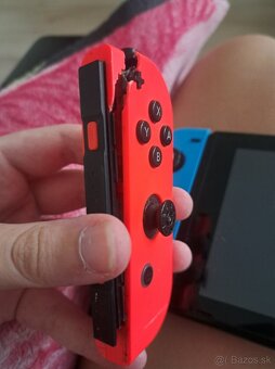 🛠️ Nintendo Switch – nefunkčný, na diely (s jedným poškoden - 3