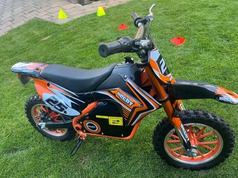 Akumulatorova motorka Hecht 54500 - 3