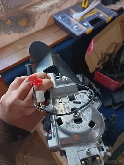 Predám Základ pre spetné zrkadlo 1Z1 Octavia 2 - 3