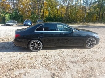 Predám Mercedes E220 model w213 ročník 2017 - 3