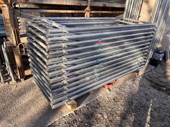 Sada 230m2 použitého lešenia - 3