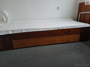 Predám drevenú posteľ - 3