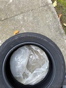 Continental 205/55 R17 V - 3