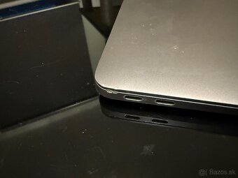 MacBook Air 2019 i5/16GB/256GB - 3
