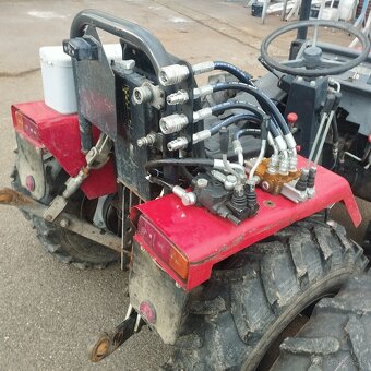 Agt traktor - 3