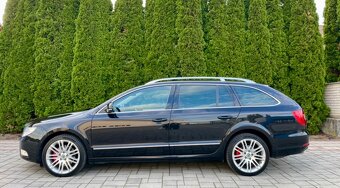 Skoda Superb Combi 2.0 TDI DSG 4X4 Elegance Max - 3