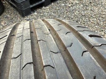 Predam 4-kusy pneu 215/65 R17V Continental - 3