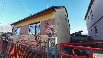 Rodinný, rozľahlý pozemok 712 m2, Sološnica, okres Malacky + - 3