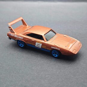 Hot wheels 9 - Real Riders & mainy - 3