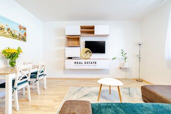NA PREDAJ 3 IZB klimatizovaný BYT S LOGGIOU a GARÁŽOU - Nitr - 3
