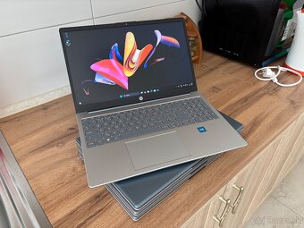 /15.6"/HP Notebook/4GB RAM DDR5/128GB NVMe SSD/Intel HD 2GB - 3