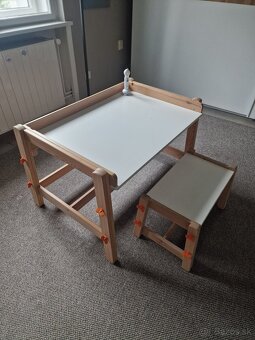 Rastúci stôl a lavica Ikea Flisat - 3