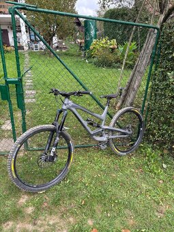Celoodpružený bicykel YT CAPRA 29" - 3