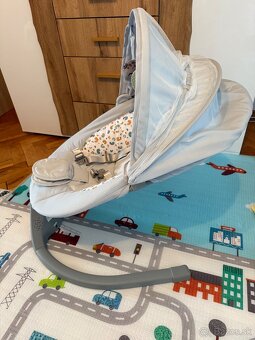 Kinderkraft automatická Hojdačka - 3