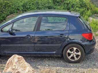 Peugeot 307 - 3