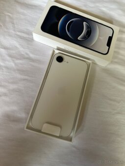 Predám Iphone 16e 128gb white nový - 3