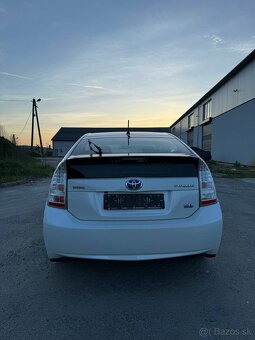 Predám Toyota Prius 30 vo veľmi dobrom stave. - 3