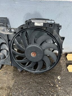 Predám saharu Valeo s dvoma ventilátormi z Audi A4B7 - 3
