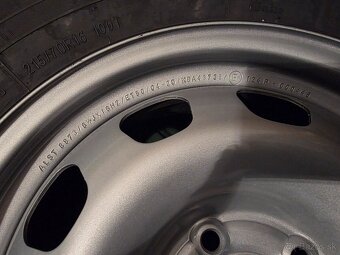 215/70 r16 - 3