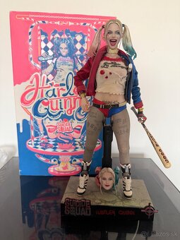 Hot Toys Harley Quinn - 3
