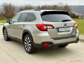 Subaru Legacy Outback 2,0 D 110 kW A/T 4x4 - 3