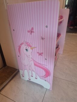 Regál na hračky - 3