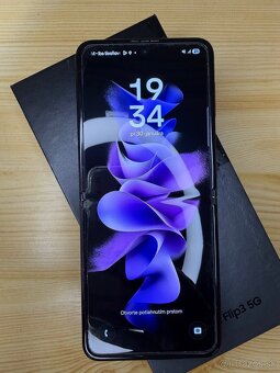 Samsung Z Flip 3 - 3