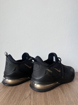 NIKE AIR MAX 270 - 3